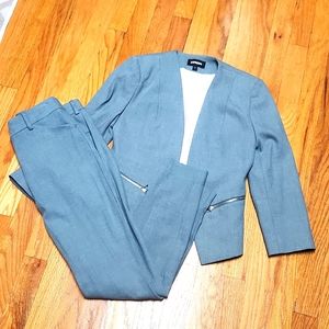Women's 0/0S Pant Suit, NWOT